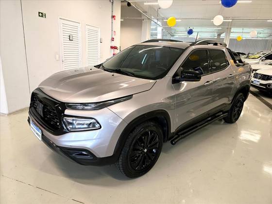 FIAT TORO 1.3 TURBO 270 FLEX VOLCANO AT6 FIAT TORO 1.3 TURBO 270 FLEX VOLCANO AT6